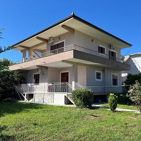 Villa Fjorentin Berat Exteriör bild