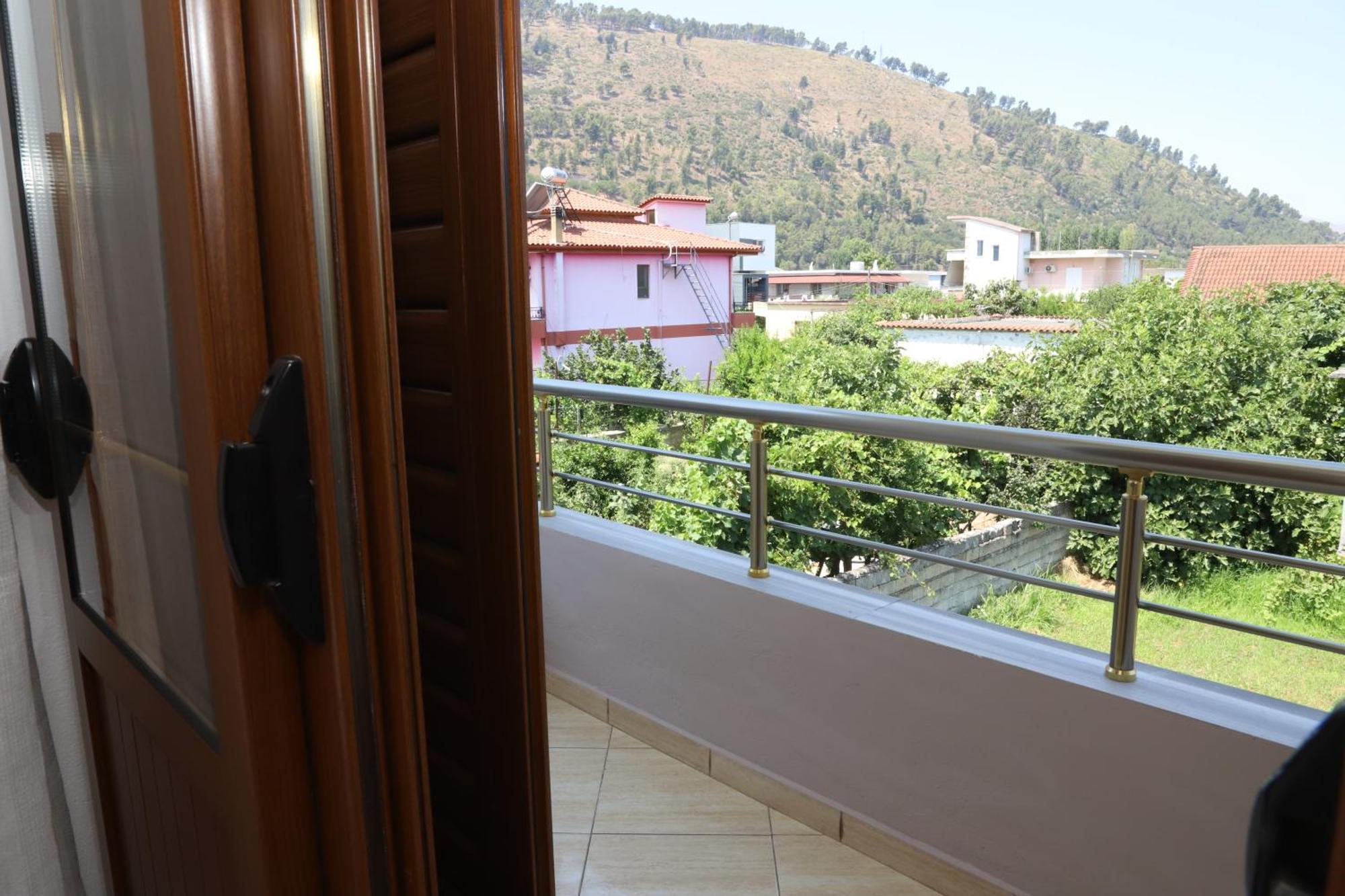 Villa Fjorentin Berat Exteriör bild