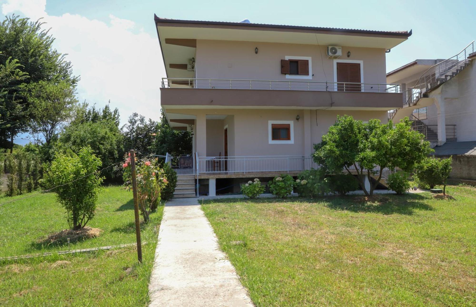 Villa Fjorentin Berat Exteriör bild